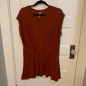 Free People Tunic / Long Short Sleeve Shirt Top w/ Ruched Detailing Sz XS